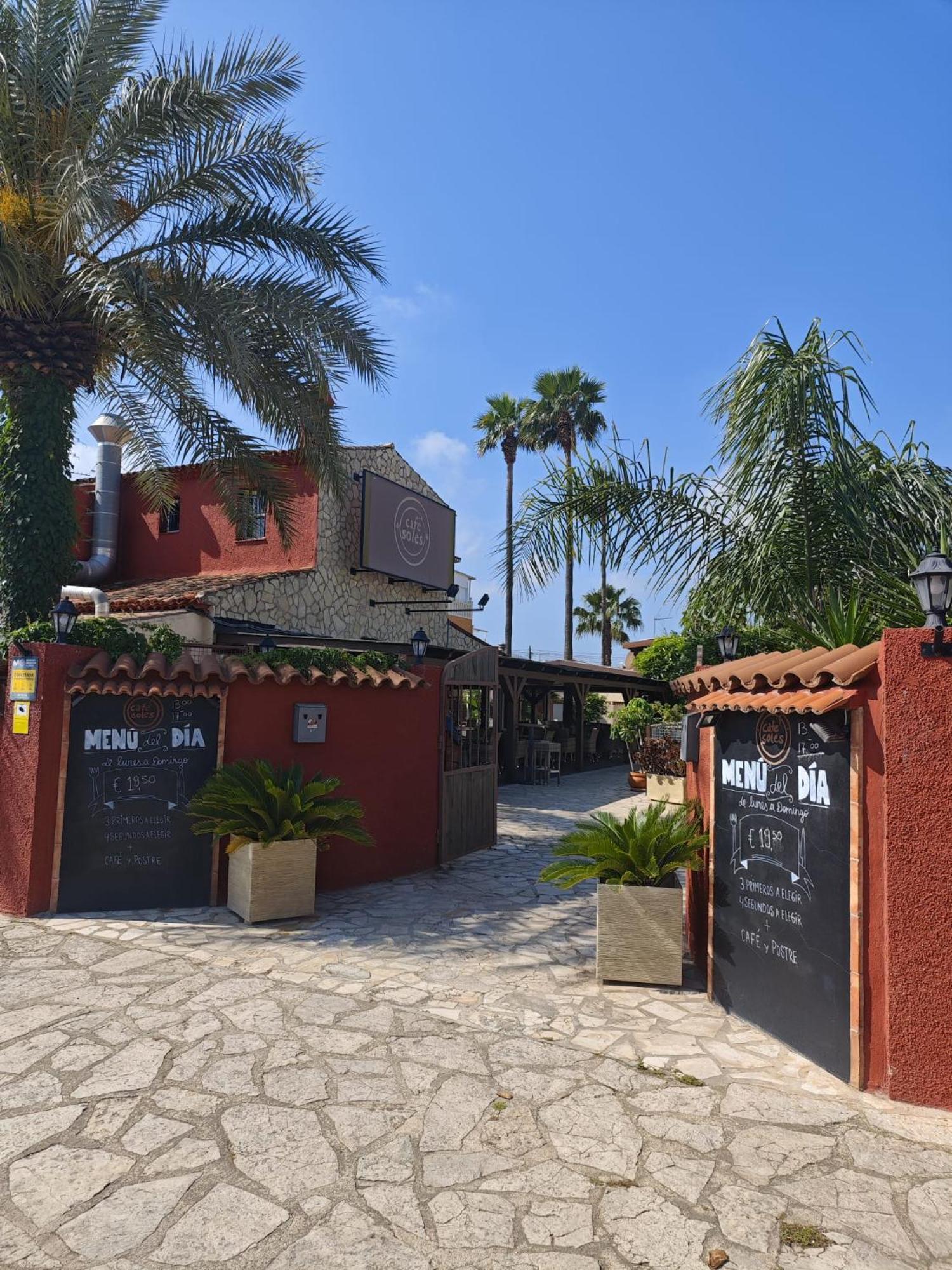 Alojamiento Cafe Soles Denia Exteriör bild